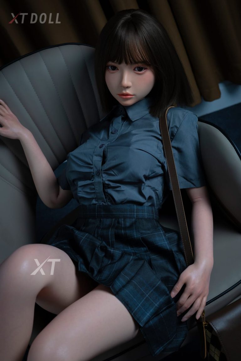 150cm 4ft11 D-Cup Silicone Sex Doll Yina (1)