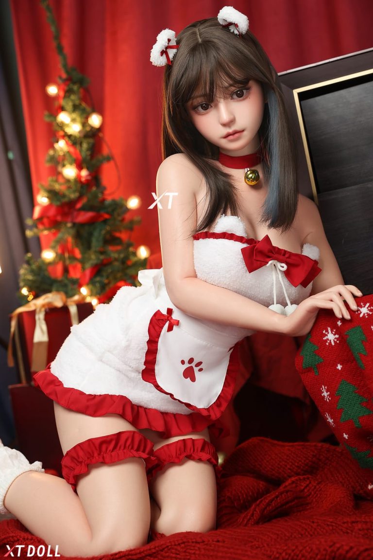 157cm 5ft2 D-Cup Silicone Sex Doll Akira (1)