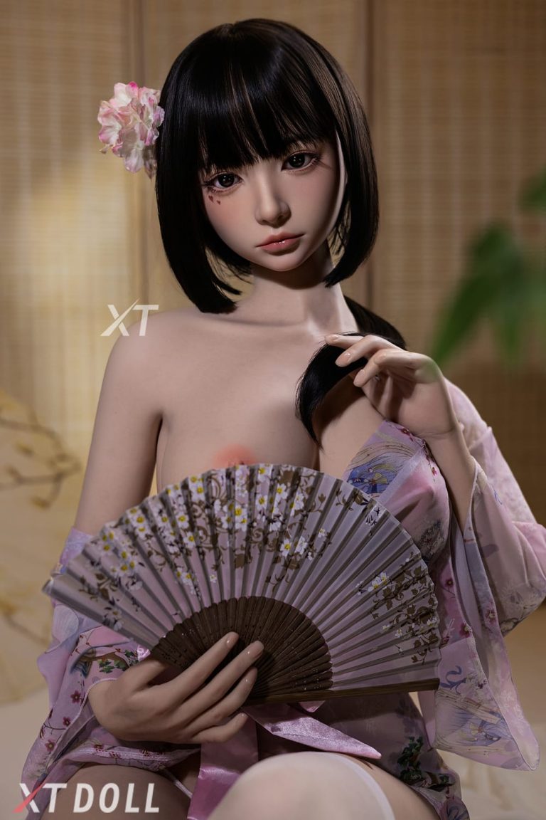 157cm 5ft2 D-Cup Silicone Sex Doll Yun Xi (1)