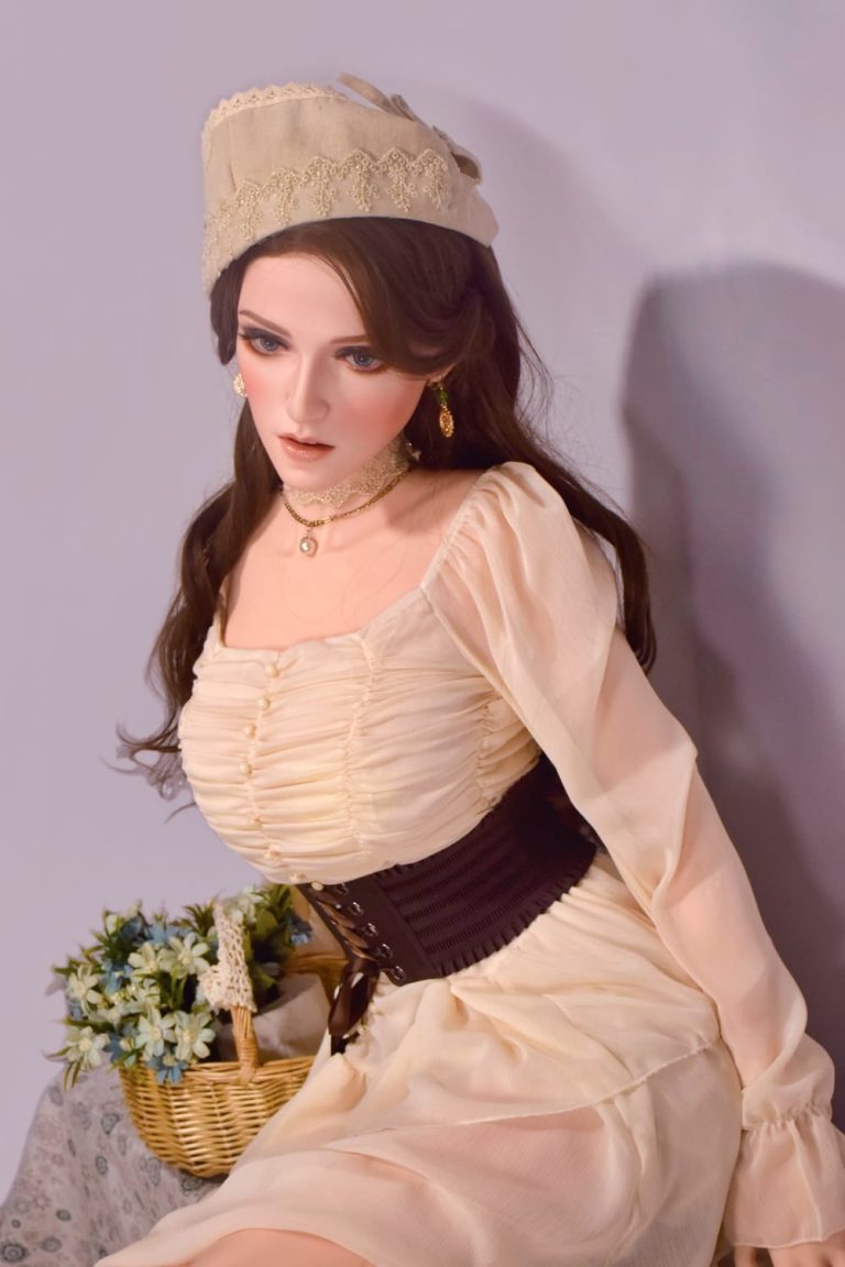 165cm 5ft5 Custom Bust Silicone Sex Doll Lena Davis (1)