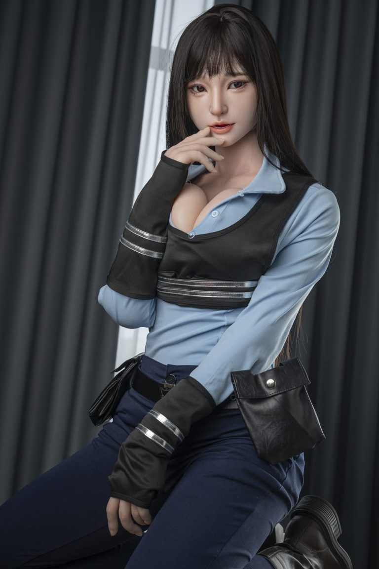 166cm 5ft5 F-Cup Hybrid or Silicone Sex Doll JiaJia (1)