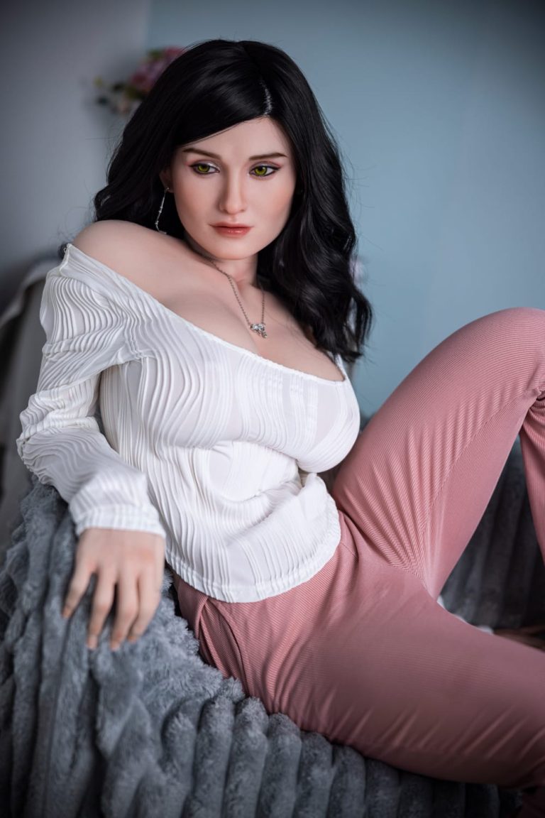 170cm 5ft7 D-Cup Hybrid or Silicone Sex Doll Tina (1)