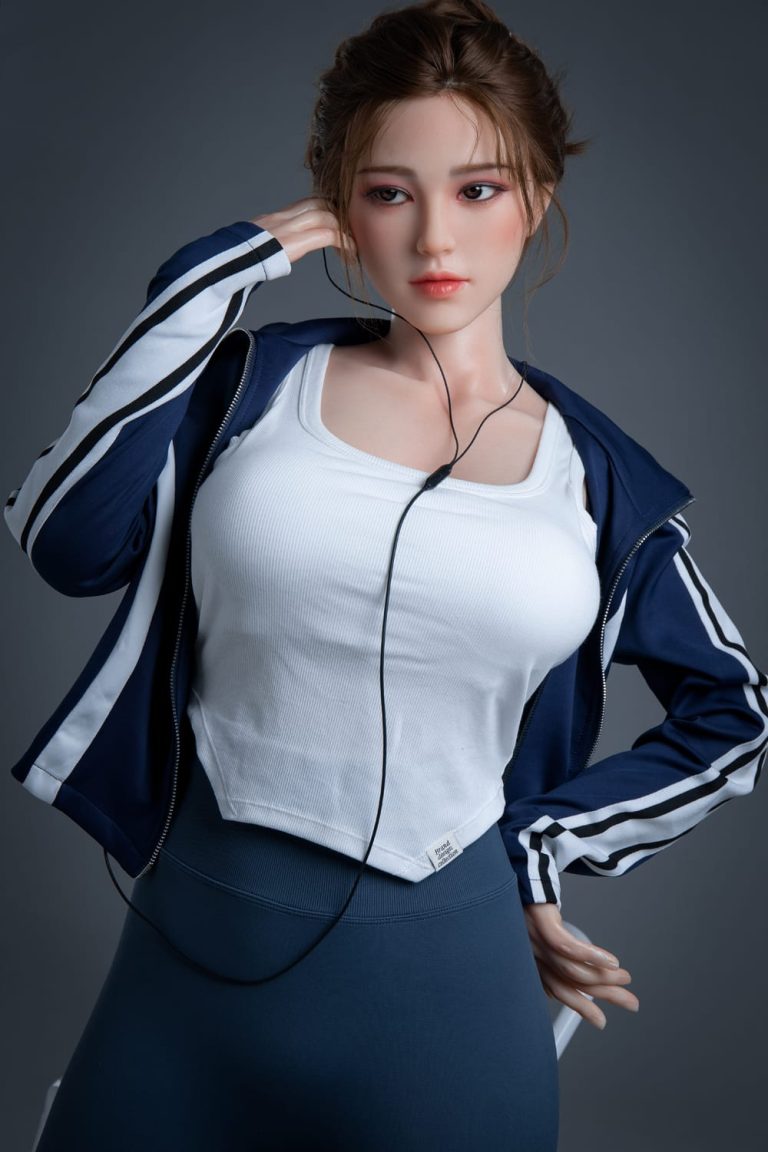 170cm 5ft7 D-Cup Hybrid or Silicone Sex Doll Yuma (1)