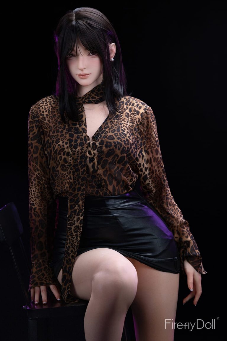 161cm 5ft3 A-Cup Silicone Sex Doll Linglong (1)