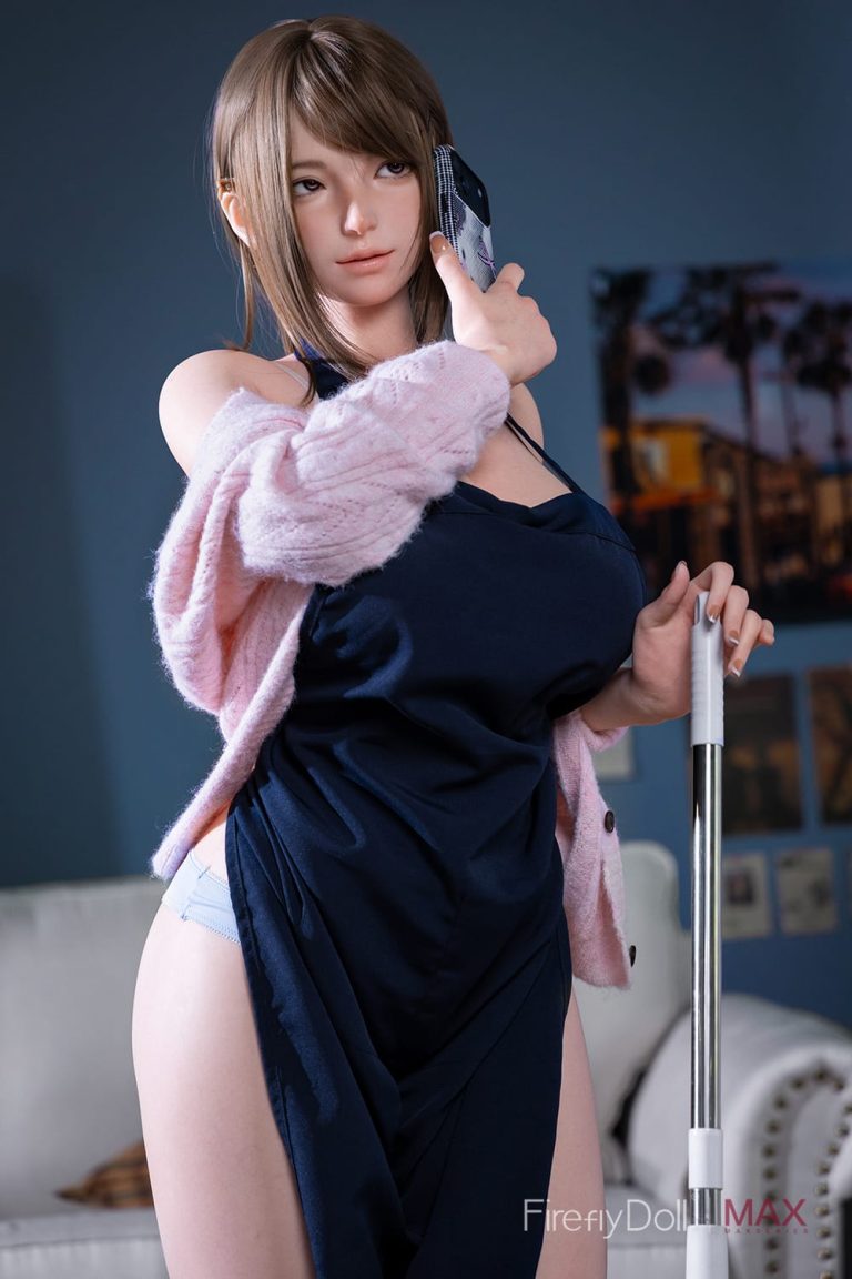 164cm 5ft5 I-Cup Silicone Sex Doll Yuna (1)