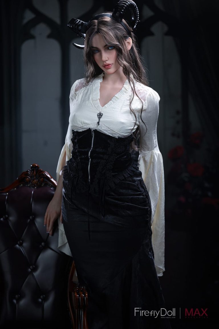 165cm 5ft5 B-Cup Silicone Sex Doll Mary (1)