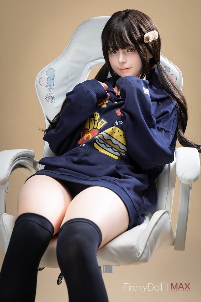 165cm 5ft5 B-Cup Silicone Sex Doll Qiandao (1)